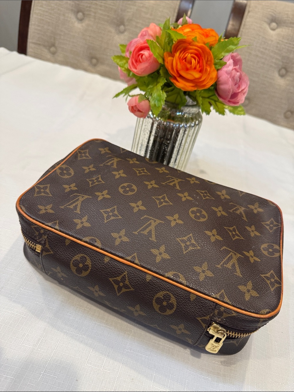 Authentic Louis Vuitton Monogram vanity/cosmetic case